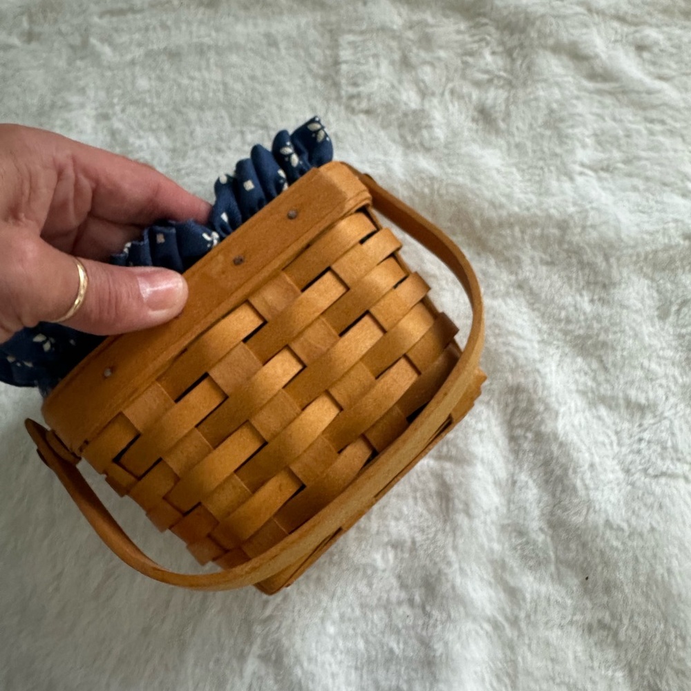 LONGARBERGER Basket with Blue and white Floral Lining VINTAGE - Picture 5 of 8